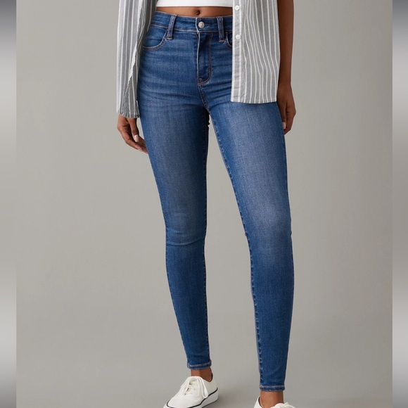 American Eagle Outfitters Denim - American Eagle Next Level High-Waisted Jegging